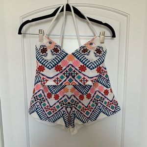 NEVER WORN 2 piece crop top & shorts!